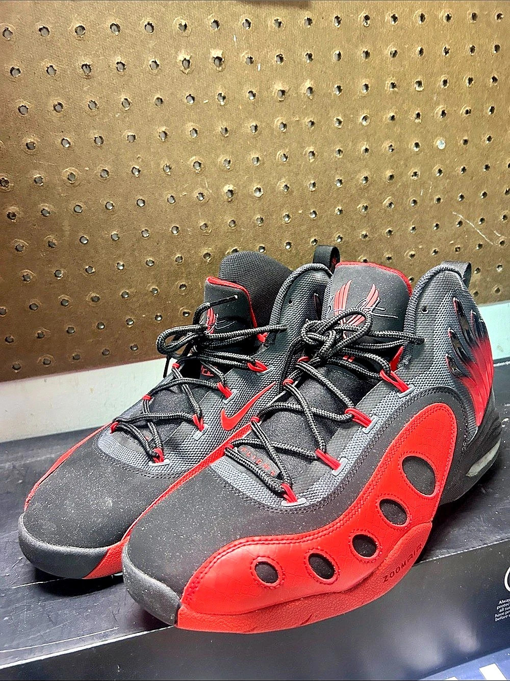 Nike Zoom Freak Men's Basketball Shoes Black & Red US 12 Like New